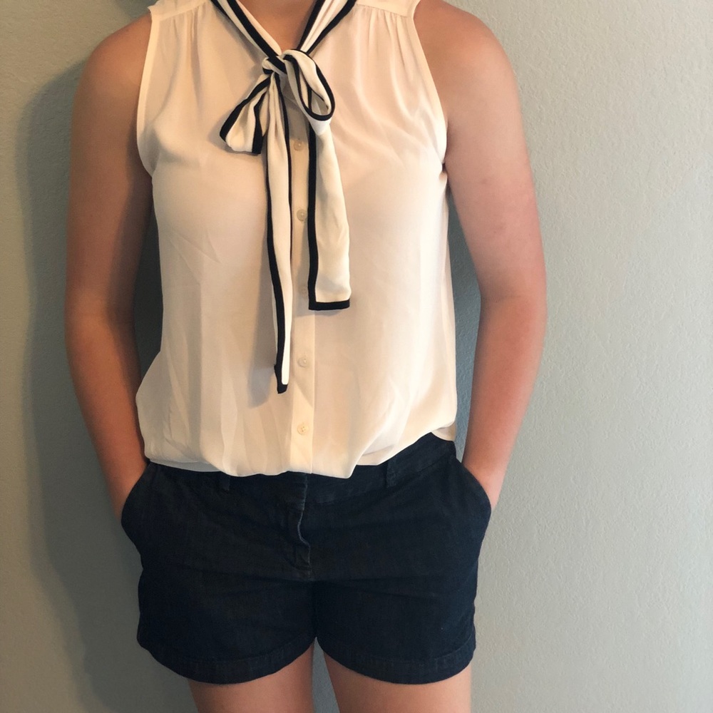 Loft sleeveless blouse